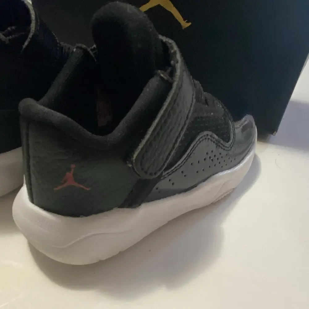 Jordan 11 CMFT Low (TD) Toddler Sneaker 7C Black/White/Red Air Jordan